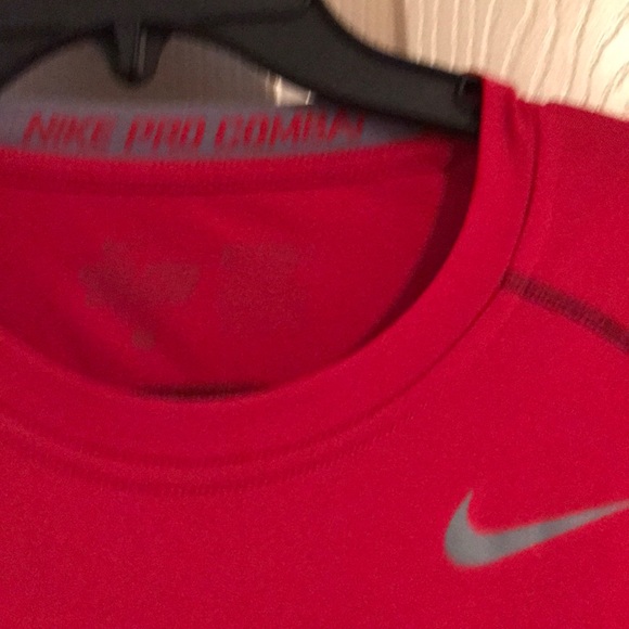 Men’s M Nike Fitted Dri-Fit Shirt - Picture 3 of 4